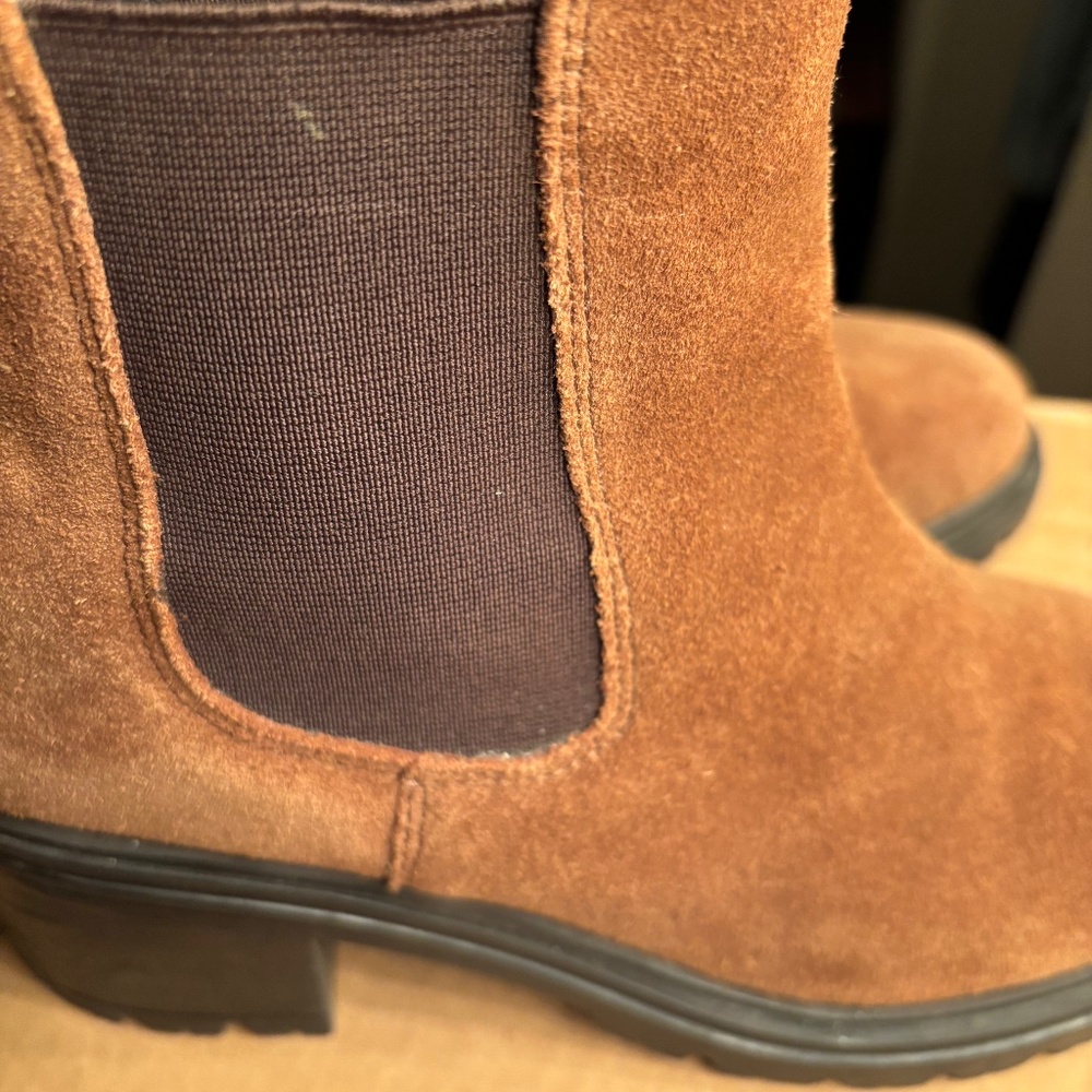 Chelsea boot  Geox  Brand